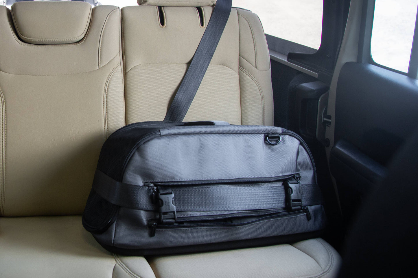 Sleepypod Air geanta de transport pentru pisici, pentru avion si masina